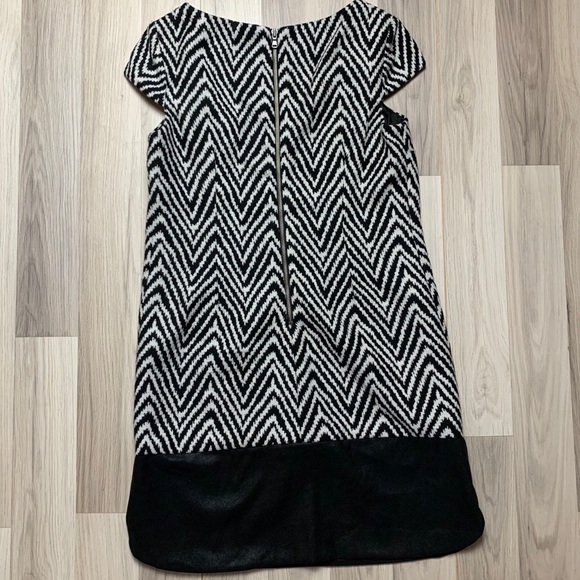 Muse Chevron Tweed Colorblock Dress Black & White - Picture 3 of 5